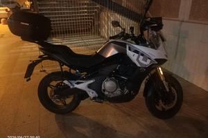 CFMOTO 650MT