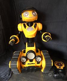 Robot wowvee