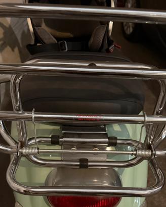 Porta pacchi per vespa modello ET