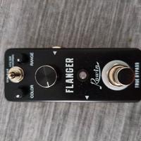Pedali per chitarra o basso Overdrive e Flanger