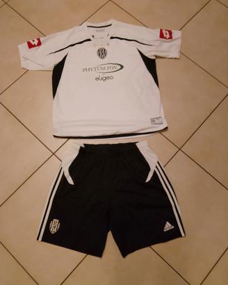 Maglia e calzoncini Cesena calcio