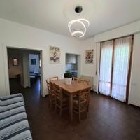 Rif. 32 trilocale a 100 metri dalla spiaggia