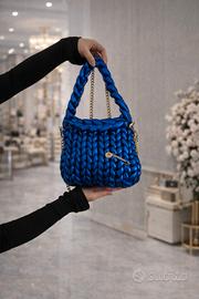 Borsa blu metallizzata fatta a mano