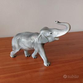 Elefante grigio in porcellana- Bavaria