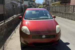 Auto Utilitaria