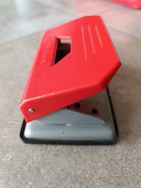 PERFORATRICE FOGLI A 2 FORI
