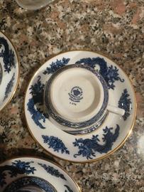 Set di tazzine da tè e piattini in porcellana