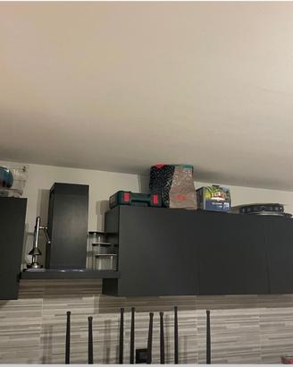 Pensili alti cucina con cappa aspirante