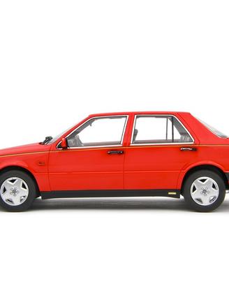LANCIA THEMA 8.32 ROSSO FERRARI 1 18 LAUDORACING