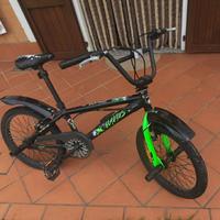 bmx ragazzo bicicletta