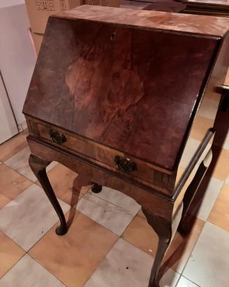 Secretaire Inglese