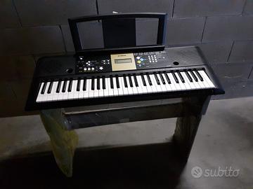 Piano musicale con supporto come da foto