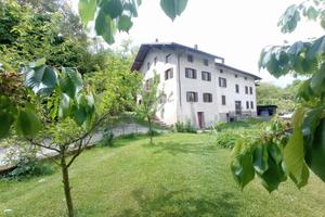 CASA SEMINDIPENDENTE A DRENA