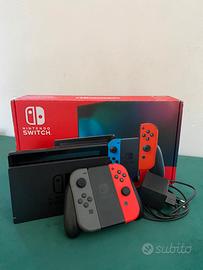 Nintendo Switch Standard 32GB Grigio/Rosso/Blu
