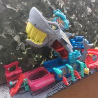 Hot wheels mega shark car wash