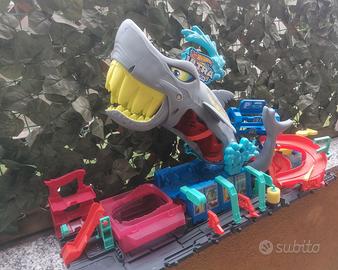 Hot wheels mega shark car wash