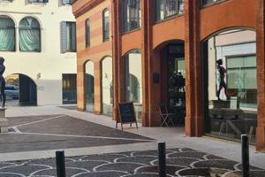 Negozio di prestigio in centro - 70 m² o 130 m?