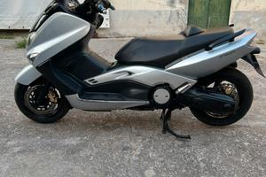 Tmax 500 del 2002