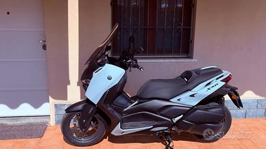 Yamaha XMax 300 Tech Max (2026) - Pari al NUOVO -