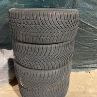 Bridgestone 225/40/18 92v