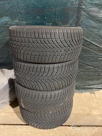 Bridgestone 225/40/18 92v