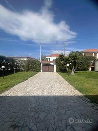 Rif. 498 150.000,00 baia verde - viale privato