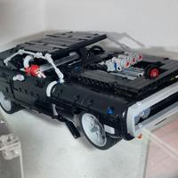 LEGO Technic Dom's Dodge Charger (42111) Montata.