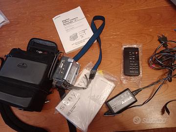 Sony DCR-TRV14E Digital Handycam MiniDV - Full Set