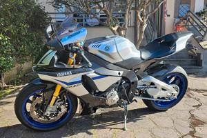 Yamaha R1 M