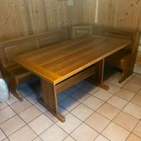 Tavolo e cassapanca
