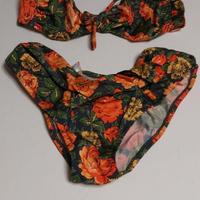 Costume bikini a fantasia fiori arancione, giallo,