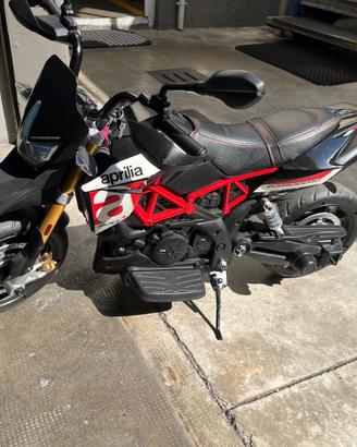Moto elettrica Aprilia Dorsoduro