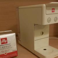 macchina caffè Illy + 36 capsule 
