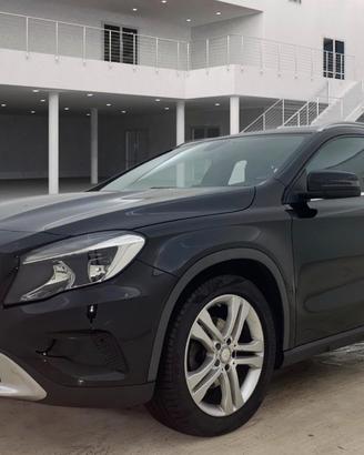 Mercedes gla 180 d automatico