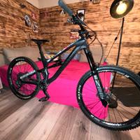 Canyon Torque tg. L CF 7 2021