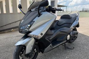 Yamaha TMAX 530