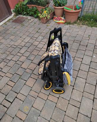Passeggino leggero richiudibile