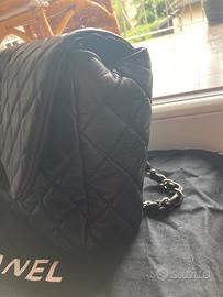 Borsa Chanel Timeless nera