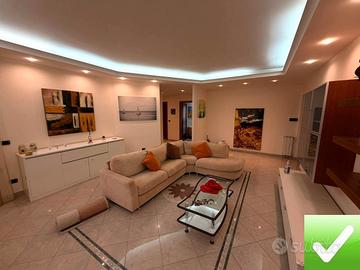 Ampio Appartamento Con Posto Auto Vico Ferruccio