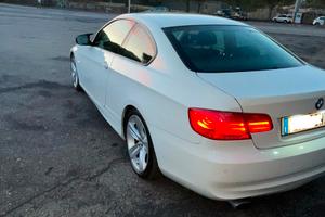 BMW SERIE 3 splendente