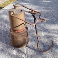 Antica lanterna a carburo 
