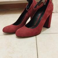 décolleté bordeaux 