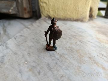 soldatino Kinder Vichingo bronzato anni 70