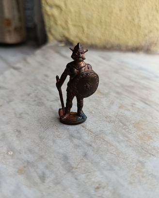 soldatino Kinder Vichingo bronzato anni 70