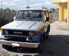 Toyota land cruiser lj70