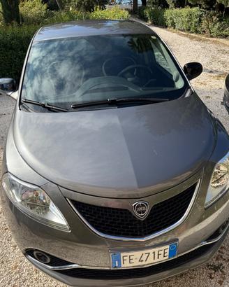 Lancia Ypsilon 1.2 69 CV 5 porte GPL Ecochic Plati