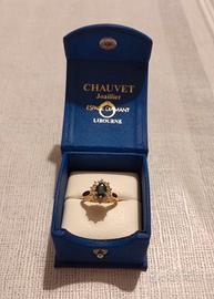 Anello di fidanzamento in oro-zaffiro