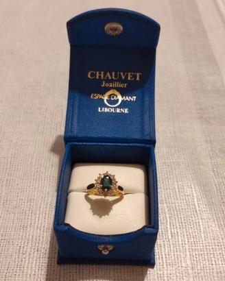 Anello di fidanzamento in oro-zaffiro