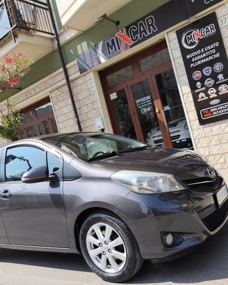 Toyota Yaris 1.4 D-4D 90CV DIESEL NAVI