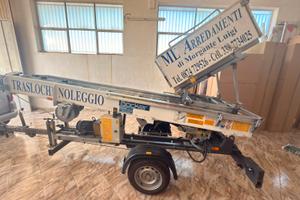 Elevatore montacarichi